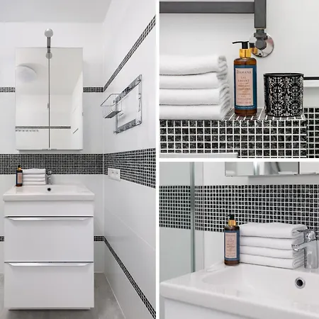 Plac Grzybowski Near Metro Swietokrzyska By Renters Varsóvia