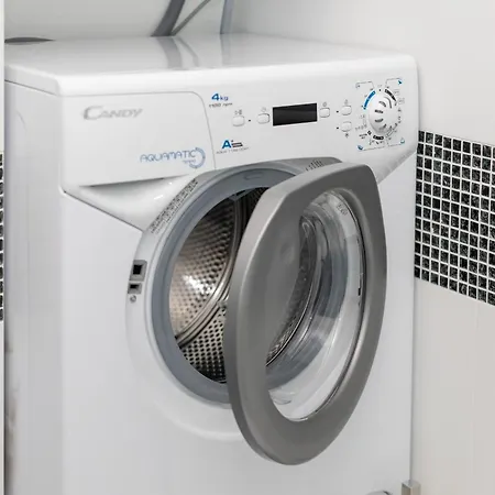 Plac Grzybowski Near Metro świętokrzyska By Renters